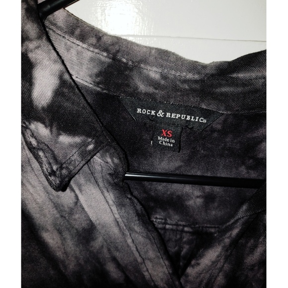 Rock & Republic Tie-Dye Button Down Long Sleeve - Picture 3 of 5